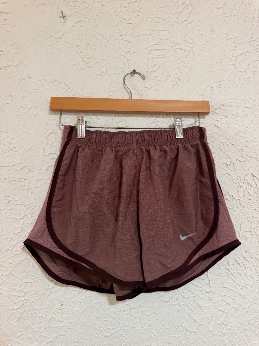 Title: Nike Dri FIT Purple Athletic Shorts Small Contrast Trim